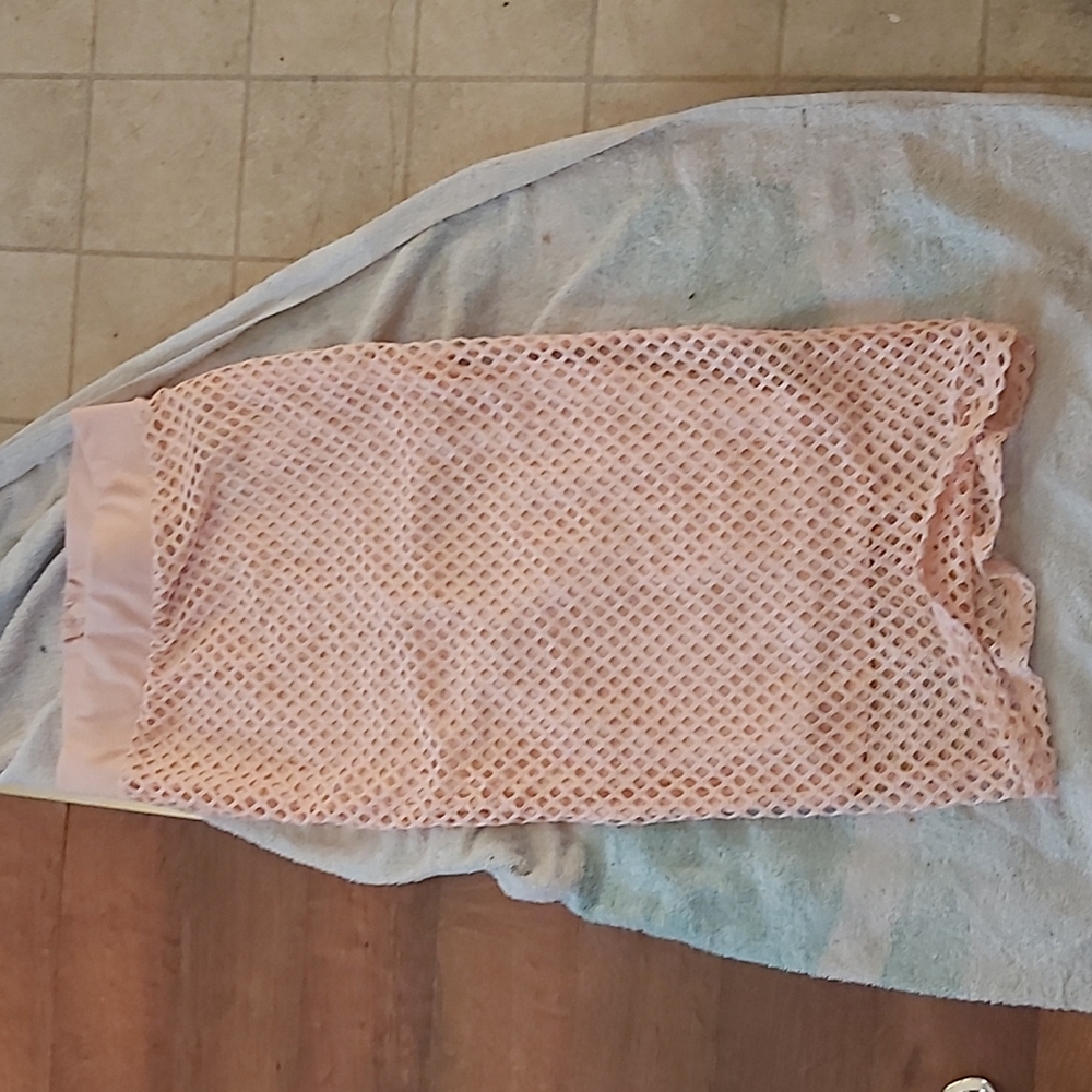 Kardashian kollection peach mesh over same color lighter skirt